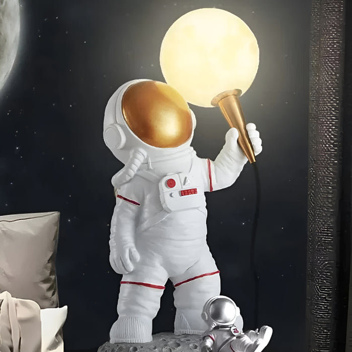 Cosmic Glow Astronaut Design Lamp